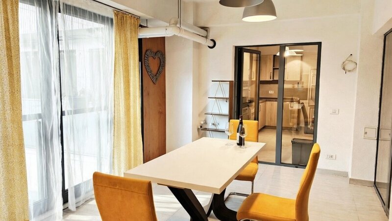 1 Mai, Banu Manta, Titulescu,